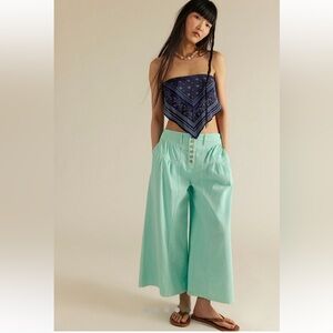 NWT FREE PEOPLE WE THE FREE BLOSSOM PULL ON JEANS